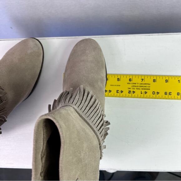 Shyanne Boots Womens 11 Brown Taupe Ankle Suede Leather Fringe Block Heel Boho - Picture 7 of 14